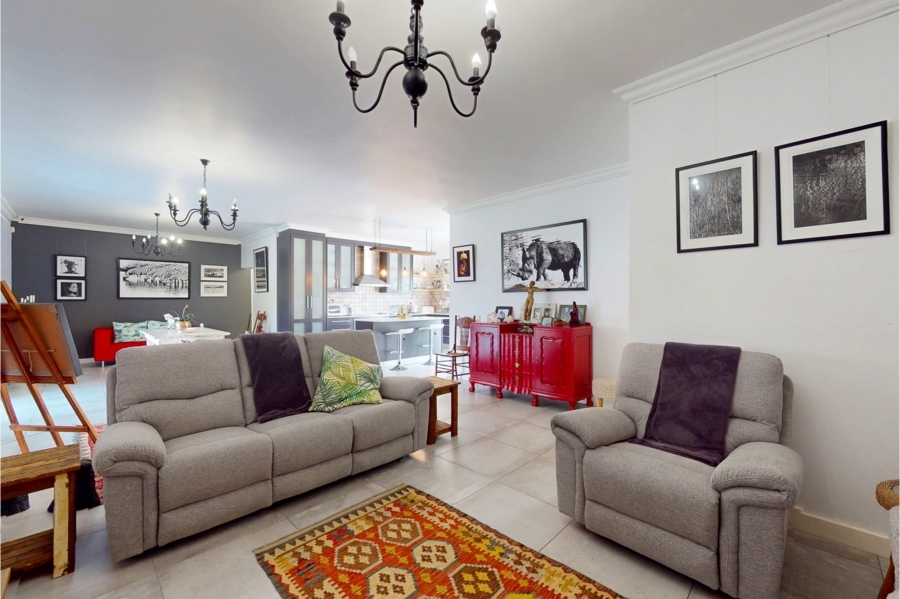 4 Bedroom Property for Sale in Middedorp Western Cape